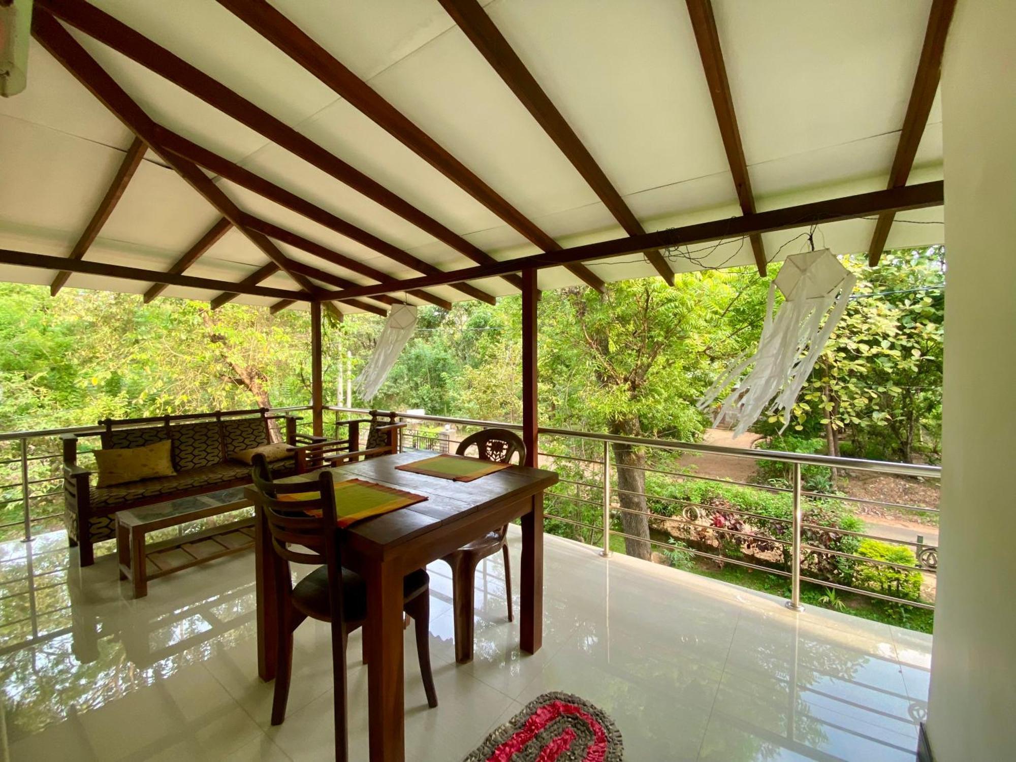 Habarana New Star Homestay Dış mekan fotoğraf