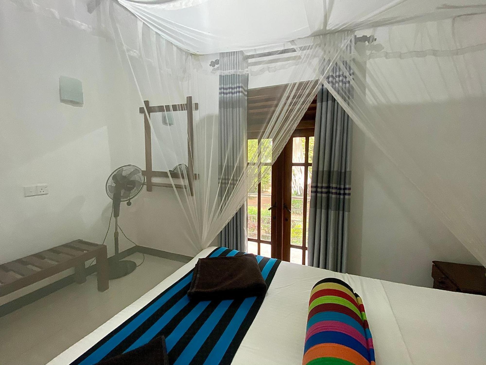Habarana New Star Homestay Dış mekan fotoğraf