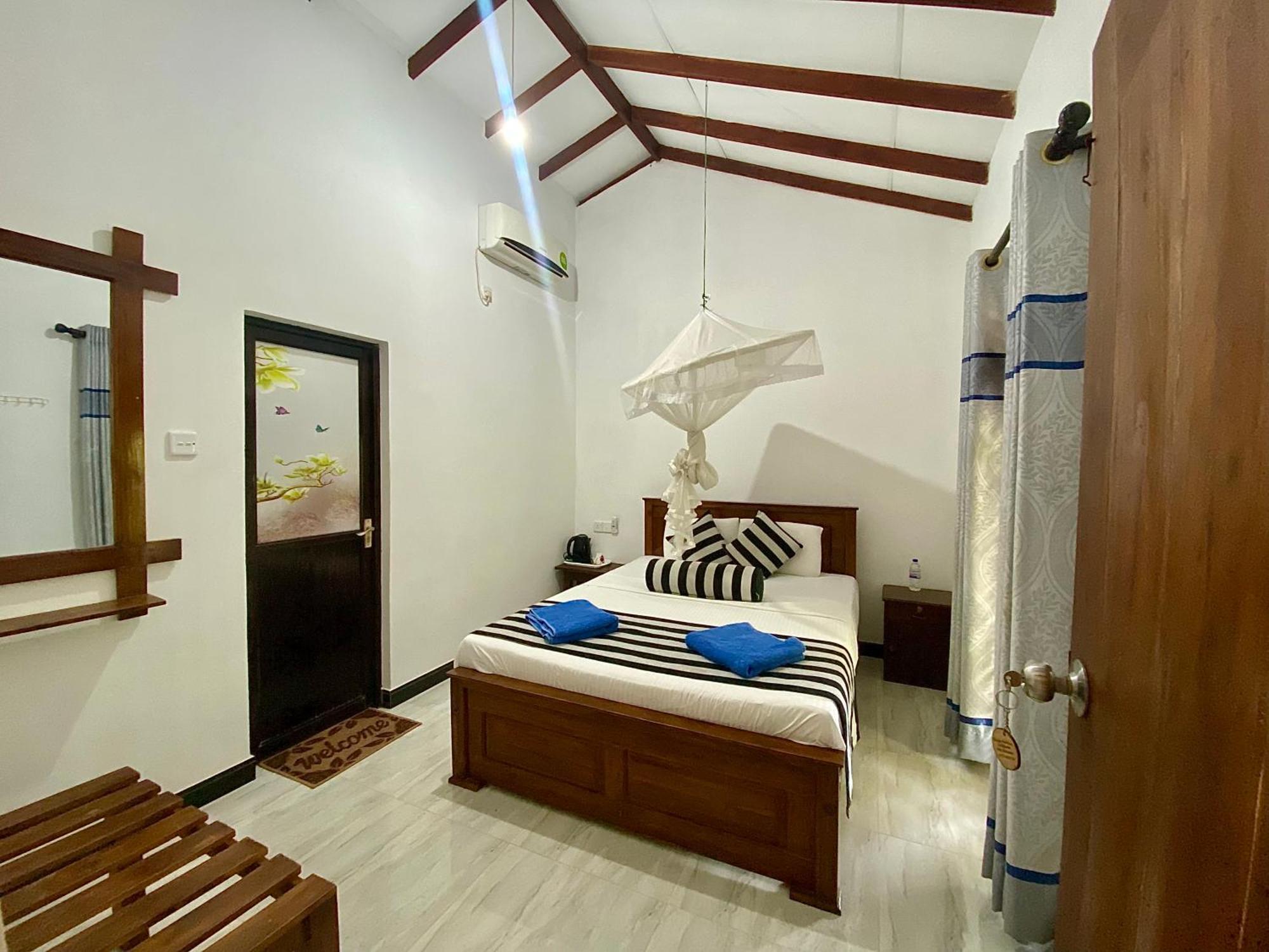 Habarana New Star Homestay Dış mekan fotoğraf